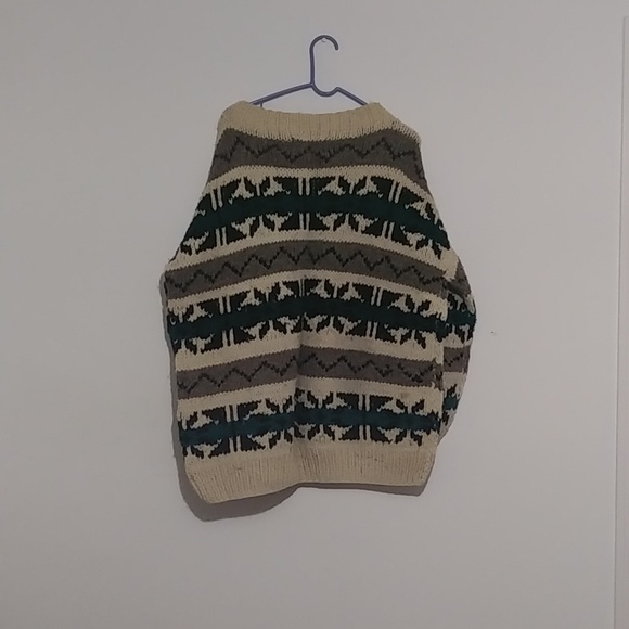 Earth Traders wool sweater - Picture 2 of 2